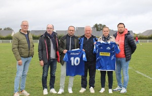 Remise des maillots de l’équipe première 