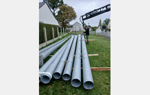 21 10 arrivée des pylones éclairage 21 10 2025