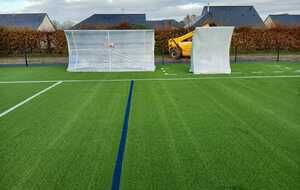 pose des bancs de touche le 17 11 2025