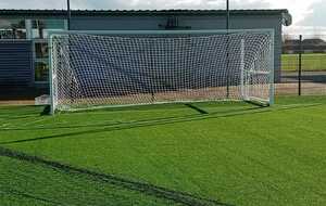 pose des buts de foot a 7 et filets 19 11 2025